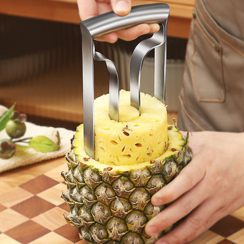 Manual pineapple knife